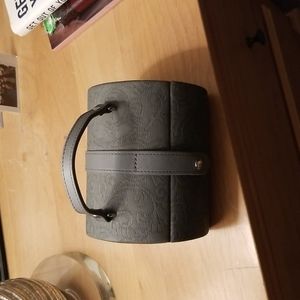 Stylish travel jewelry case